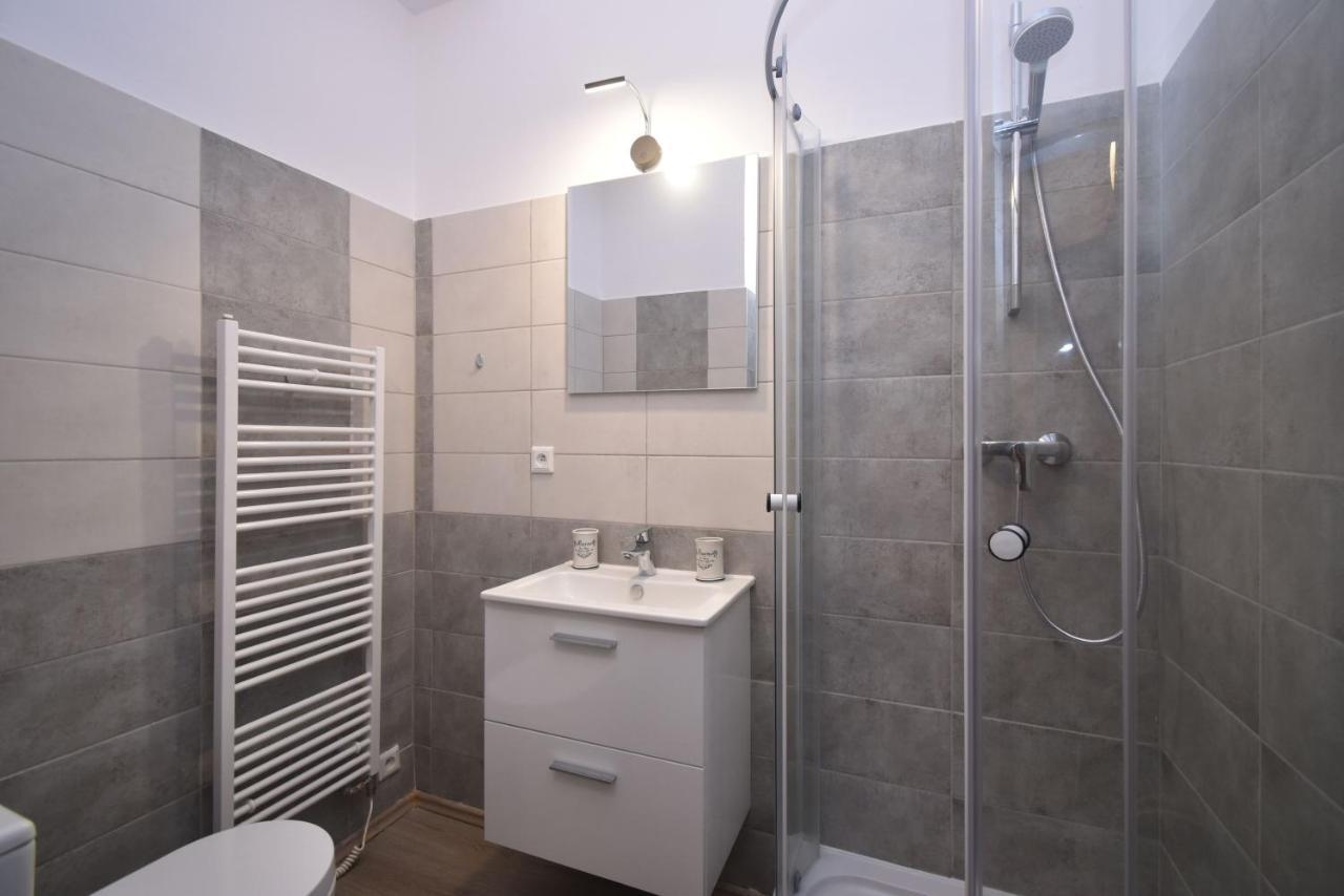 Imladris, U Pralesa Appartement Benesov nad Cernou